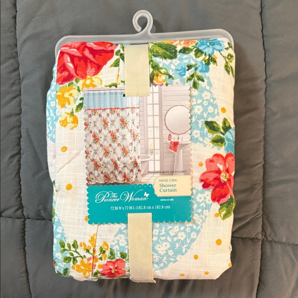 The Pioneer Woman Floral Shower Curtain - Red and Blue